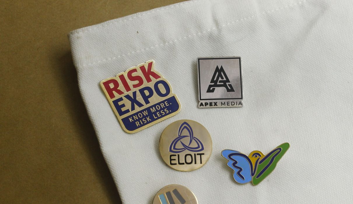 customized lapel pins